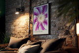 Paul Sinus Kunstdruck 40x60cm Clematis Bloom – violett-weiße Blüte in symmetrischer Komposition mit Fokus auf Zentrum