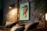 Paul Sinus Kunstdruck 40x60cm Common Kingfisher – Eisvogel auf Ast in brillanter Nahaufnahme mit leuchtenden Farben