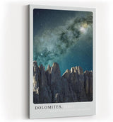 Paul Sinus Kunstdruck 40x60cm Dolomiten bei Nacht – majestätische Felswände unter dem Sternenhimmel Italiens
