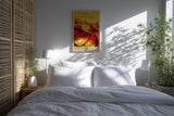 Paul Sinus Kunstdruck 40x60cm Ember Bloom – leuchtend rote und gelbe Blütenblätter mit Tautropfen in Nahaufnahme