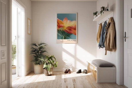 Paul Sinus Kunstdruck 40x60cm Fire Bloom – Blüte im Licht des Morgens mit funkelnden Tautropfen