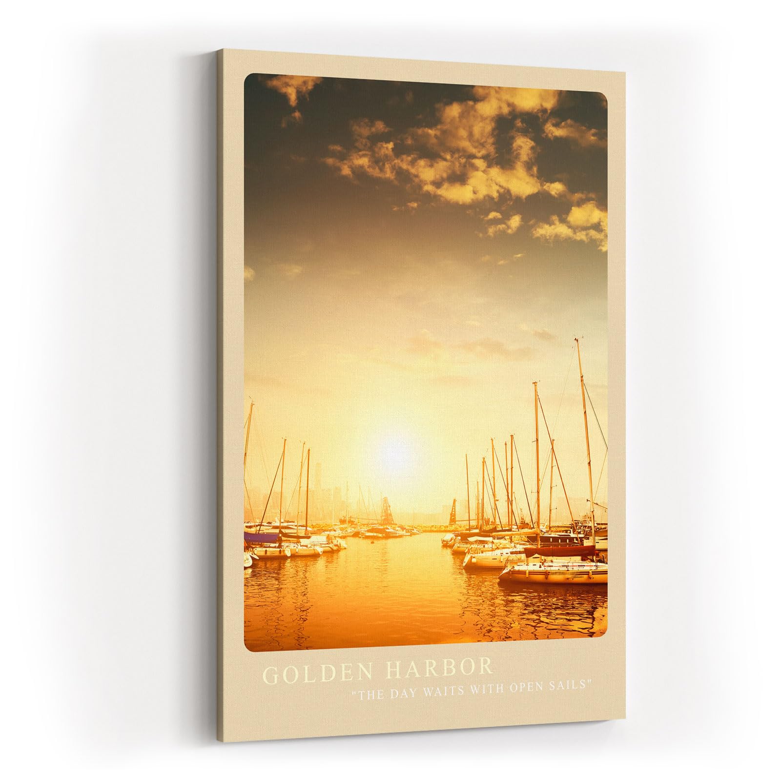 Paul Sinus Kunstdruck 40x60cm Golden Harbor – Segelboote im Sonnenlicht eines goldenen Hafens am Morgen