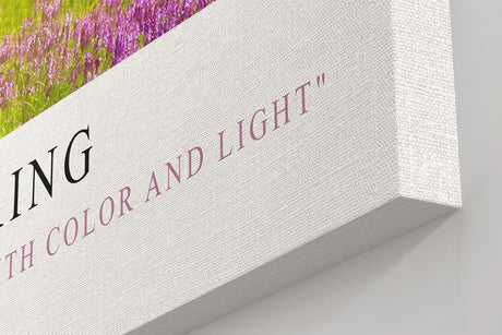 Paul Sinus Kunstdruck 40x60cm Lavender Spring – blühender Flieder in zartem Licht des Frühlingsmorgens