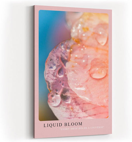 Paul Sinus Kunstdruck 40x60cm Liquid Bloom – Florale Nahaufnahme in Tropfenglanz und Pastell