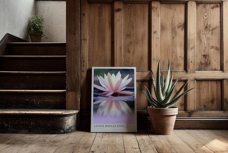 Paul Sinus Kunstdruck 40x60cm Lotus Blume Wasser Spiegelung Ruhe Zen Meditativ Lotus Reflection