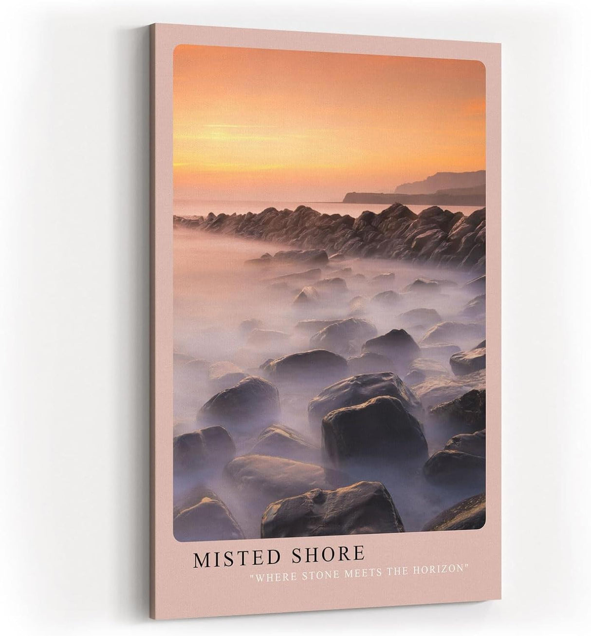 Paul Sinus Kunstdruck 40x60cm Misted Shore – stimmungsvolle Küstenlandschaft mit Felsen im Nebel und sanftem Licht
