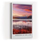 Paul Sinus Kunstdruck 40x60cm Morning at the Lake – Alpenpanorama mit ruhigem See im Morgenlicht in Rosa und Violett