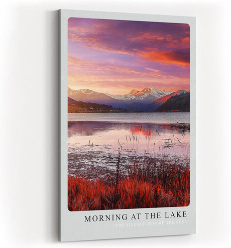 Paul Sinus Kunstdruck 40x60cm Morning at the Lake – Alpenpanorama mit ruhigem See im Morgenlicht in Rosa und Violett