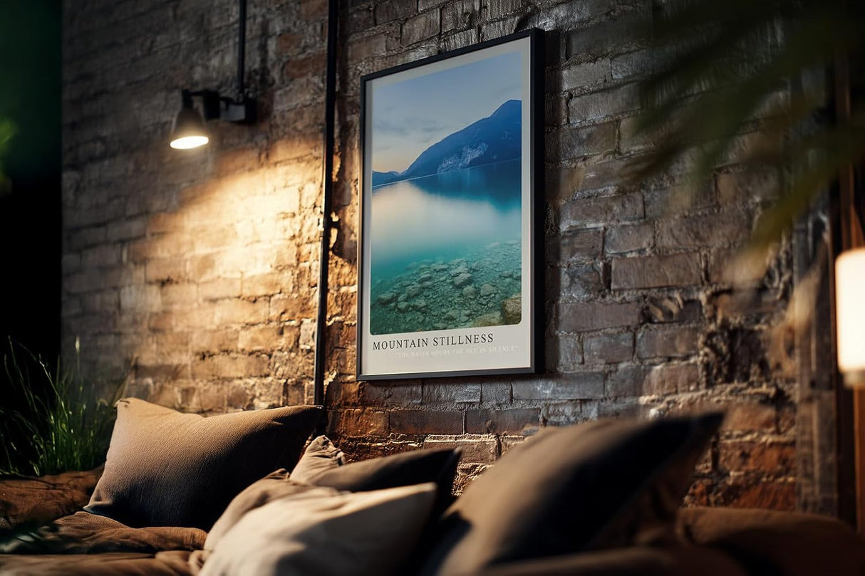 Paul Sinus Kunstdruck 40x60cm Mountain Stillness Ruhiger Bergsee mit Spiegelung und klarem Wasser