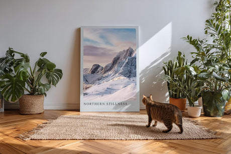Paul Sinus Kunstdruck 40x60cm Northern Stillness mit verschneiter Gebirgslandschaft im Morgenlicht