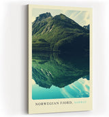 Paul Sinus Kunstdruck 40x60cm Norwegian Fjord mit Bergreflexion im klaren Wasser