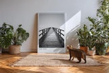 Paul Sinus Kunstdruck 40x60cm Pier Steg Schwarzweiß Minimalismus Fotografie Meer Horizont
