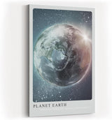 Paul Sinus Kunstdruck 40x60cm Planet Earth – Erde aus dem All mit Sonnenlicht und Sternenstaub