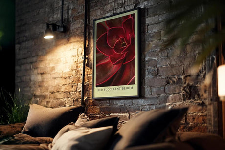 Paul Sinus Kunstdruck 40x60cm Red Succulent Bloom – Feuerrote Sukkulente in Nahaufnahme als modernes Kunstwerk