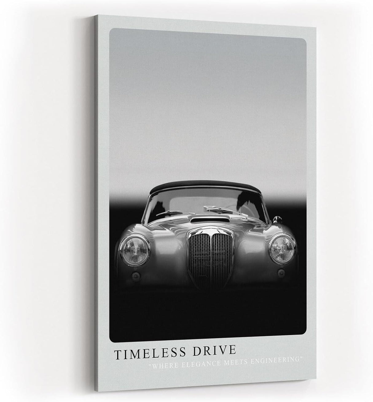 Paul Sinus Kunstdruck 40x60cm Timeless Drive mit klassischem Oldtimer in Schwarzweiß