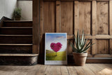 Paul Sinus Kunstdruck 40x60cm Tree of Love – Herzbaum im sonnendurchfluteten Frühlingsfeld