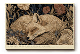 Paul Sinus Wandbild A Quiet Sleep in Nature’s Arms – Friedlich schlafender Fuchs umgeben von Blumen, detailreiche Naturillustration in warmen Erdtönen
