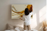 Paul Sinus Wandbild 120x80cm abstrakte goldene Farbbewegung moderne Fluid Art warmes Kunstbild mit weiss und schwarz stilvolle Wanddekoration fuer Wohnzimmer Büro