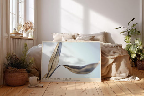 Paul Sinus Wandbild 120x80cm abstrakte schwebende Form moderne minimalistische Kunst sanfte Goldtoene elegante Linien Kunstdruck stilvolle Wanddekoration fuer Wohnzimmer Büro Schlafzimmer
