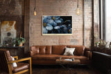 Paul Sinus Wandbild 120x80cm Blue Petals After Rain blaue Blumen Makro Fotokunst mit Wassertropfen moderne Natur Poster für Wohnzimmer Schlafzimmer