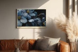 Paul Sinus Wandbild 120x80cm Blue Petals After Rain blaue Blumen Makro Fotokunst mit Wassertropfen moderne Natur Poster für Wohnzimmer Schlafzimmer