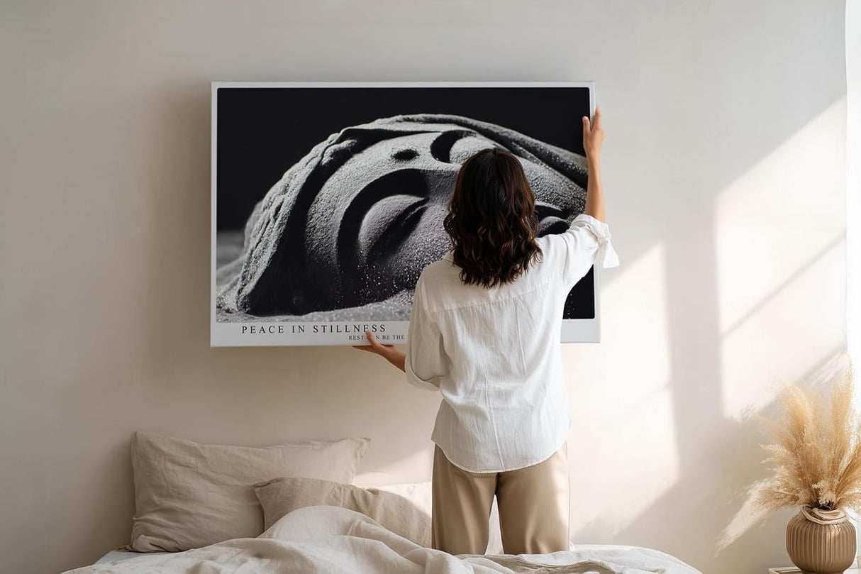 Paul Sinus Wandbild 120x80cm Buddha Statue Meditation Zen Fotokunst schwarz weiss spirituelle Ruhe moderner Kunstdruck Wanddekoration für Wohnzimmer Yoga Raum