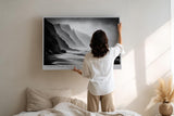 Paul Sinus Wandbild 120x80cm Cliffs Fade into Mist dramatische schwarz weiß Küstenlandschaft mit Klippen und Meer moderne Natur Fotokunst Poster für Wohnzimmer Büro