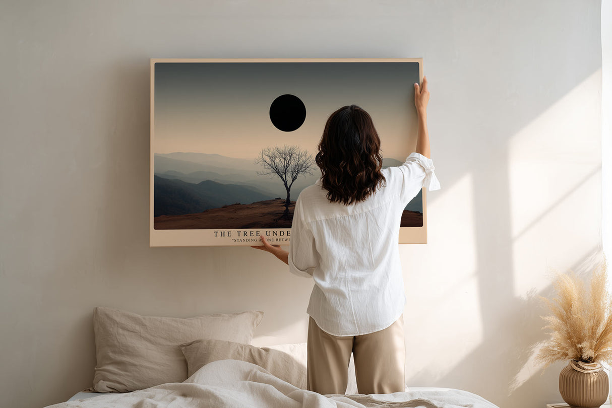 Paul Sinus Wandbild Der einsame Baum unter der Finsternis – Symbol für Licht und Schatten im Gleichgewicht