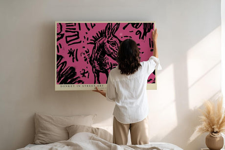 Paul Sinus Wandbild 120x80cm Esel Street Art Illustration pink schwarz modernes Graffiti Tiermotiv urbane Kunst modernes Poster stilvolle Wanddekoration für Wohnzimmer Büro Atelier