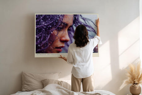 Paul Sinus Wandbild 120x80cm Frauenportrait Regen Fotokunst modern violett emotionale Kunst Kunstdruck grosses Kunstbild stilvolle Wanddekoration fuer Wohnzimmer Büro