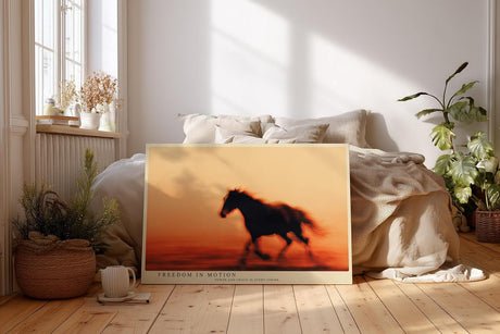 Paul Sinus Wandbild 120x80cm galoppierendes Pferd Silhouette im Sonnenuntergang dynamische Tier Fotokunst in warmen Orangetönen modernes Pferdebild für Wohnzimmer Büro