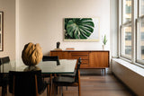 Paul Sinus Wandbild 120x80cm Green in Clean Light tropisches Monstera Blatt minimalistische Pflanzen Fotokunst modernes Natur Poster für Wohnzimmer Büro