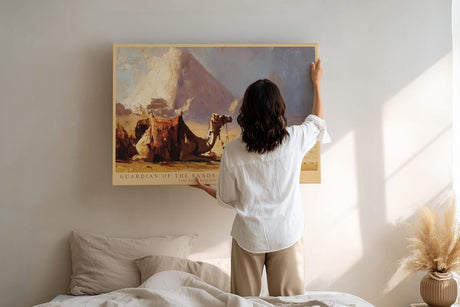 Paul Sinus Wandbild 120x80cm Guardian of the Sands Wüste Kamel vor Pyramide Ägypten Landschaft Kunst Poster für Wohnzimmer Büro Reise Dekoration