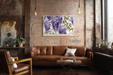 Paul Sinus Wandbild 120x80cm Hängende Frühlingsblüten – Elegantes Blumenmotiv in Violett mit botanischer Illustration für stilvolle Wohnräume