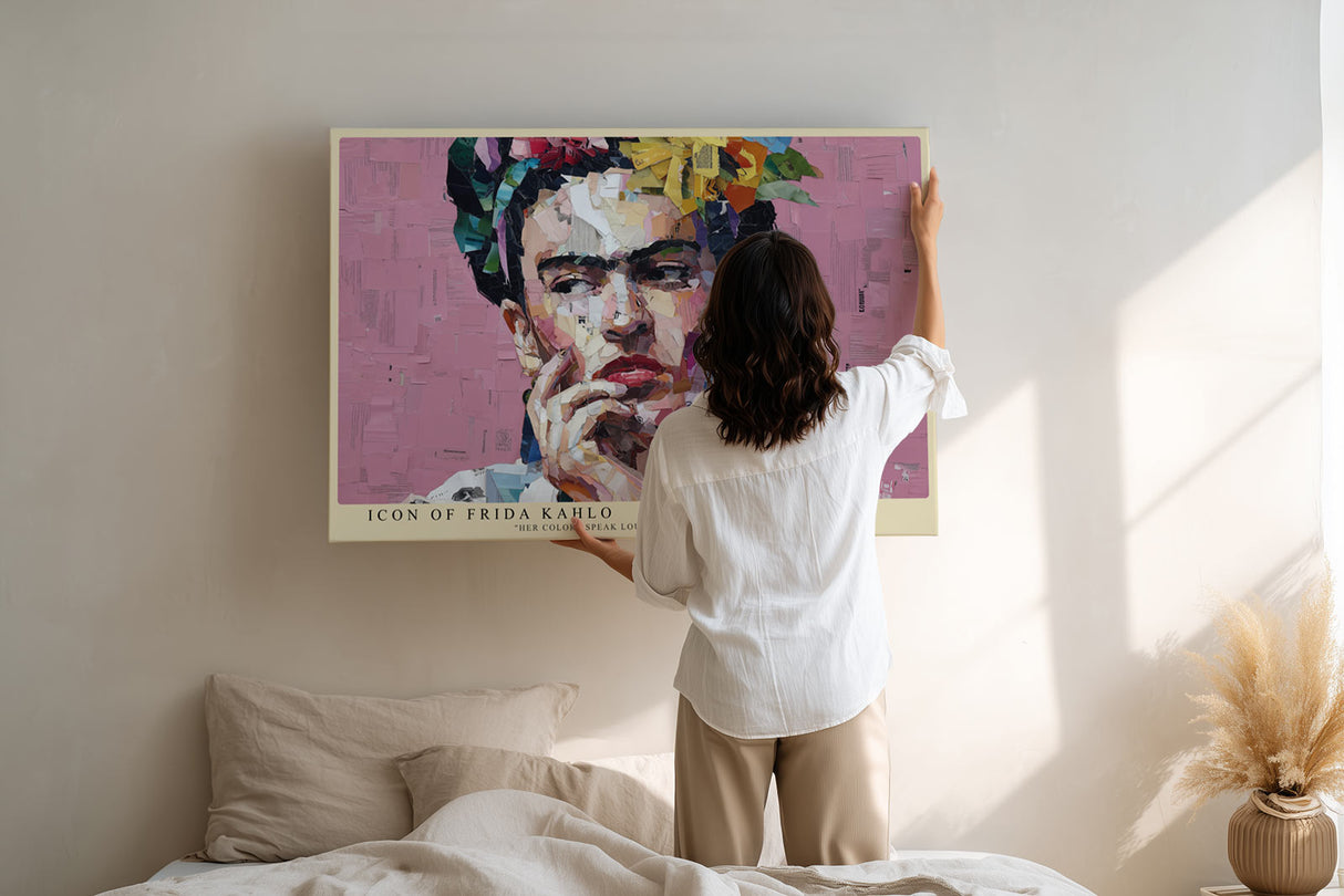 Paul Sinus Wandbild Icon of Frida – farbenstarkes Porträt in Collagestil symbolisiert künstlerische Freiheit, Mut und Individualität
