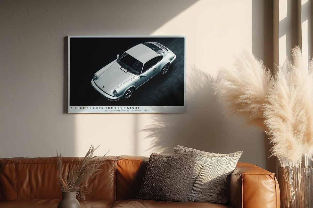 Paul Sinus Wandbild 120x80cm Klassischer weisser Sportwagen in Nachtaufnahme moderne Automobil Kunst