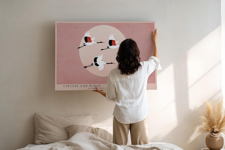 Paul Sinus Wandbild 120x80cm Kraniche im Flug minimalistische Vogel Illustration rosa Kreis moderne asiatische Kunst Wanddekoration fuer Wohnzimmer Büro