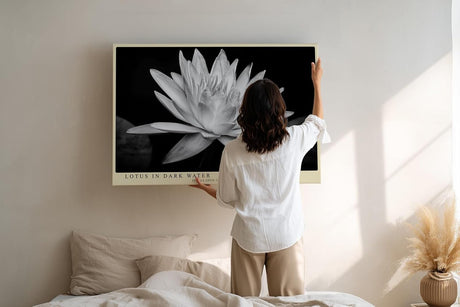 Paul Sinus Wandbild 120x80cm Lotusblüte schwarz weiß Fotokunst minimalistische Blume elegantes Naturmotiv stilvolle Wanddekoration für Wohnzimmer Schlafzimmer Spa Büro