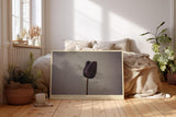 Paul Sinus Wandbild 120x80cm minimalistische Tulpe dunkle Blume auf hellem Hintergrund moderne Fotokunst ruhige Natur Wanddekoration fuer Wohnzimmer Büro