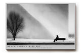 Paul Sinus Wandbild 120x80cm minimalistische Winterlandschaft schwarz weiss Fotokunst modern Kunstdruck grosses Kunstbild ruhige Wanddekoration fuer Wohnzimmer Büro Flur