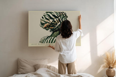 Paul Sinus Wandbild 120x80cm modernes Frauenportrait Illustration mit grünem Kopftuch elegante Kunst in Naturtönen stilvolle