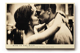 Paul Sinus Wandbild 120x80cm Paar Kuss im Regen Romantische Szene Vintage Fotokunst Schwarz Weiss Liebesmotiv