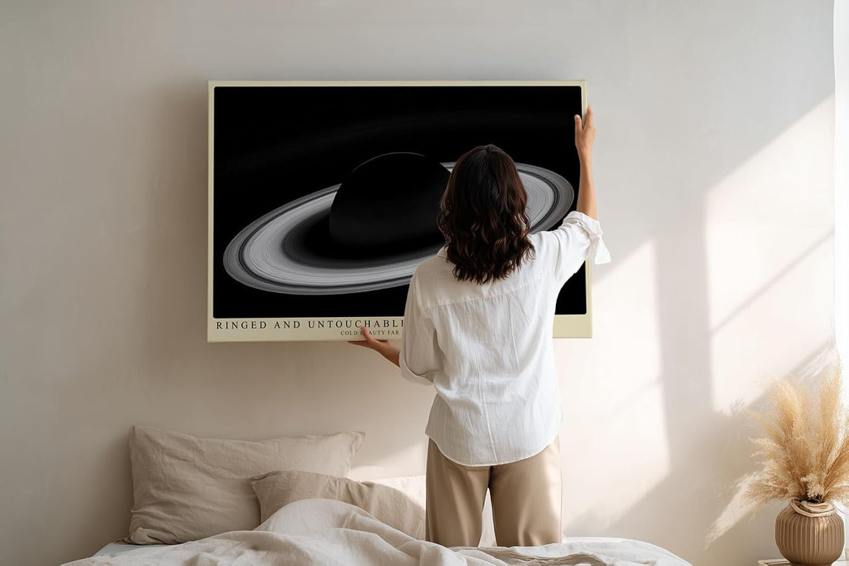 Paul Sinus Wandbild 120x80cm Planet Mit Ringen Kosmos Minimalistische Weltraum Kunst Schwarz Weiss Illustration Kunstdruck Poster Grosse Wanddekoration fuer Wohnzimmer Büro