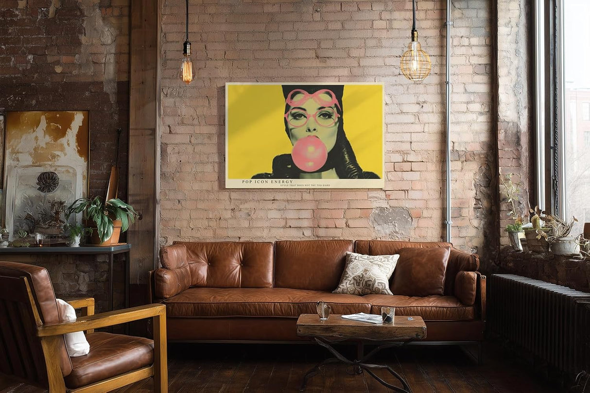 Paul Sinus Wandbild 120x80cm Pop Art Frauenportraet mit Kaugummi moderne Retro Illustration gelbe Hintergrundfarbe stilvolle Wanddekoration fuer Wohnzimmer Büro