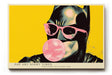 Paul Sinus Wandbild 120x80cm Pop Art Katze mit Sonnenbrille und Kaugummi moderne Comic Illustration buntes Kunstposter auf gelbem Hintergrund für Wohnzimmer Büro Jugendzimmer