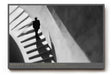 Paul Sinus Wandbild 120x80cm Schwarz Weiss Treppe mit Figur moderne Architektur Fotografie Wanddekoration