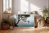 Paul Sinus Wandbild 120x80cm Segelboot auf ruhigem See minimalistische Landschaft blau grau maritimes Kunstmotiv moderne Wanddekoration fuer Wohnzimmer Büro
