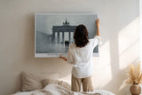 Paul Sinus Wandbild Shadows Under the Berlin Sky Figures Fade into History and Mist