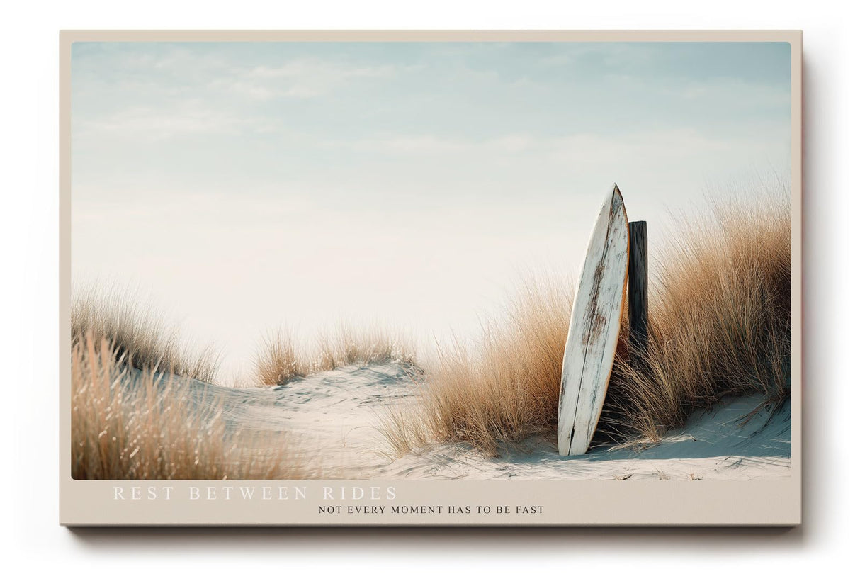 Paul Sinus Wandbild 120x80cm Surfbrett Strand Dünen Küstenlandschaft Fotokunst warme Naturfarben moderner Kunstdruck