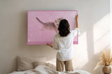 Paul Sinus Wandbild 120x80cm süßes Kätzchen rosa Hintergrund niedliche Katze Tiermotiv Pastellfarben modernes Tierbild dekorative Wanddekoration für Kinderzimmer Wohnzimmer Schlafzimmer